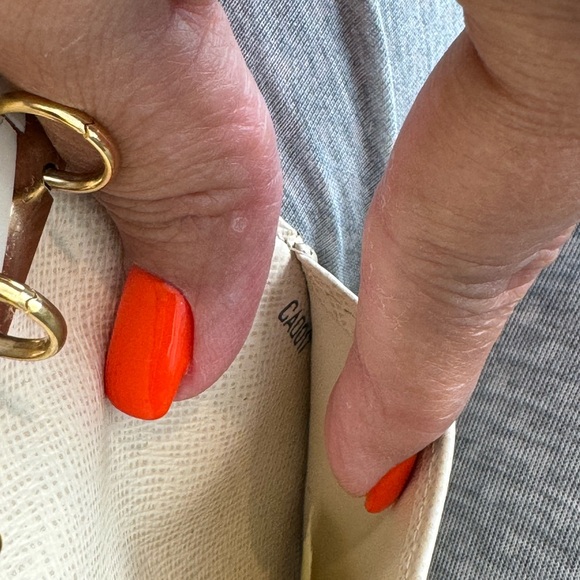 Louis Vuitton Authentic Damier Azur Pre Owned Agenda/ Passport holder. - Picture 10 of 12